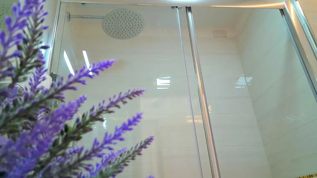 ** ゲストハウス Brezza Marina Luxury Rooms カリアリ イタリア