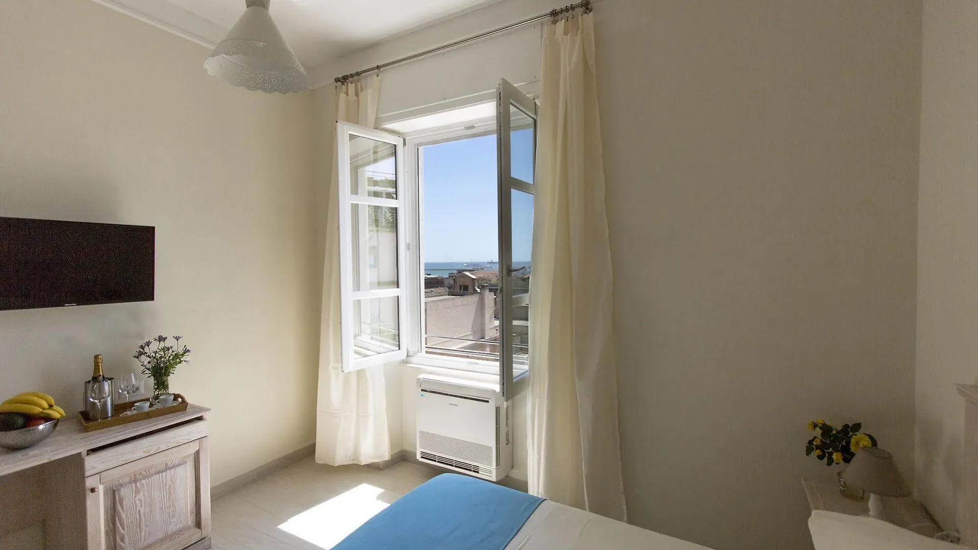 ゲストハウス Brezza Marina Luxury Rooms カリアリ